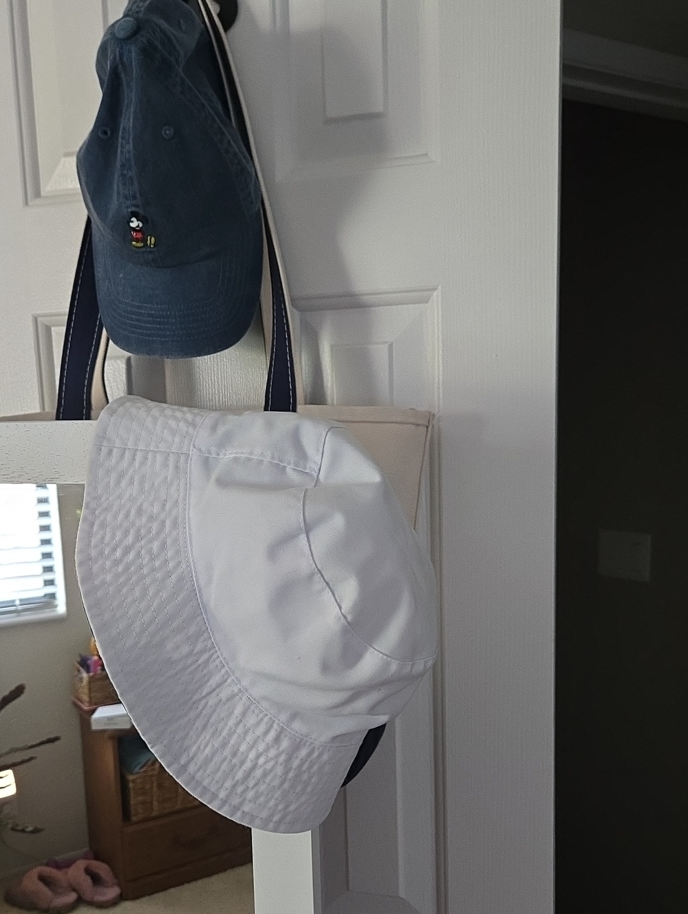 Alice + Olivia Reversible Bucket Hat
